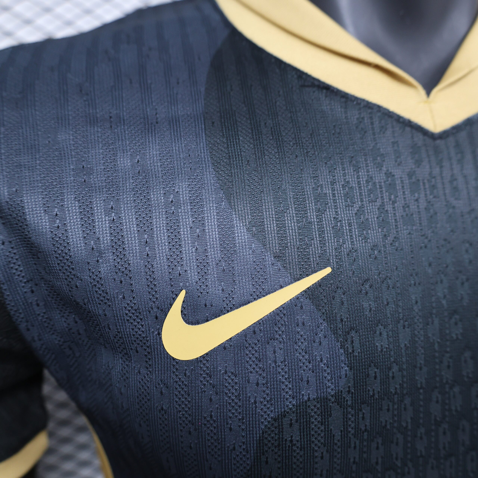 CAMISETA CONCEPTO BARCELONA 24/25 VERSIÓN JUGADOR - Imagen 3