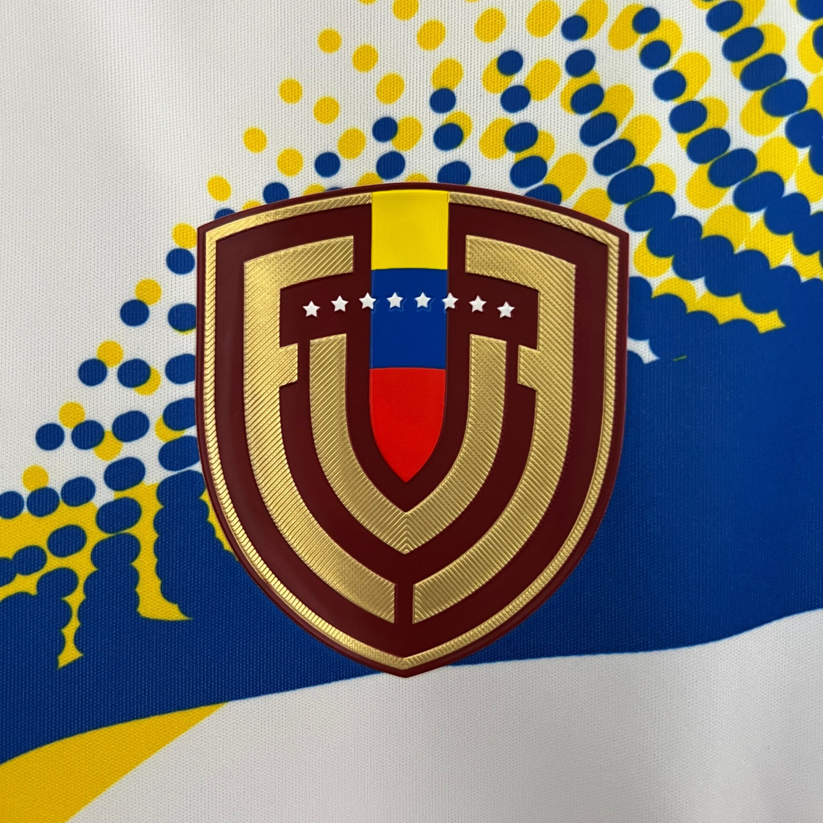 CAMISETA SEGUNDA EQUIPACIÓN VENEZUELA 2024 VERSIÓN FAN - Imagen 4