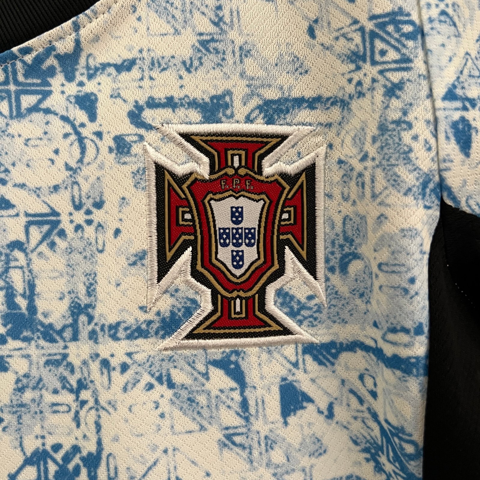 CAMISETA SEGUNDA EQUIPACIÓN PORTUGAL 2024 VERSIÓN INFANTIL - Imagen 3