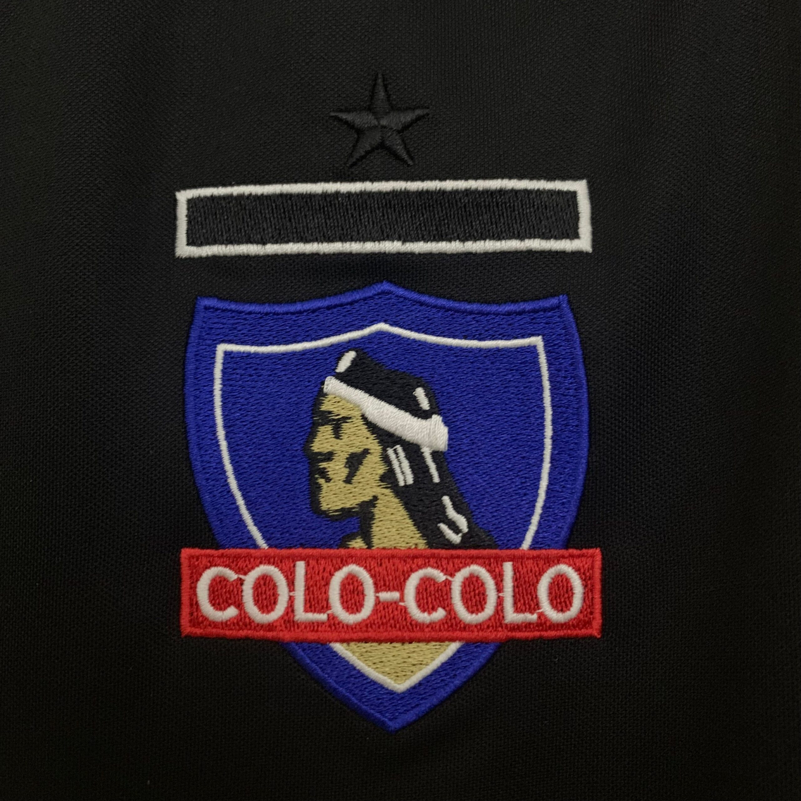 CAMISETA SEGUNDA EQUIPACIÓN COLO COLO 2011 - Imagen 4