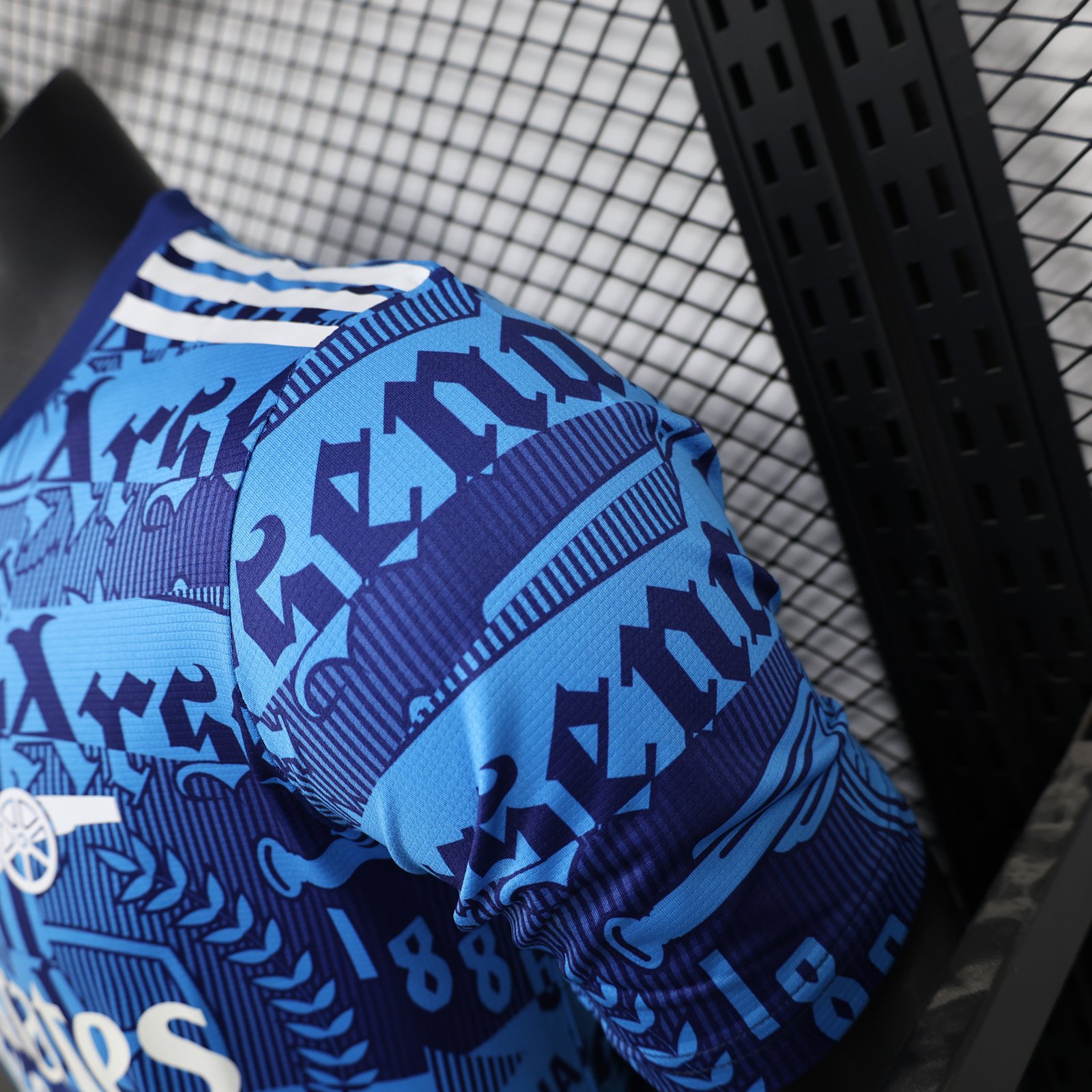 CAMISETA CONCEPTO ARSENAL 24/25 VERSIÓN JUGADOR - Imagen 6