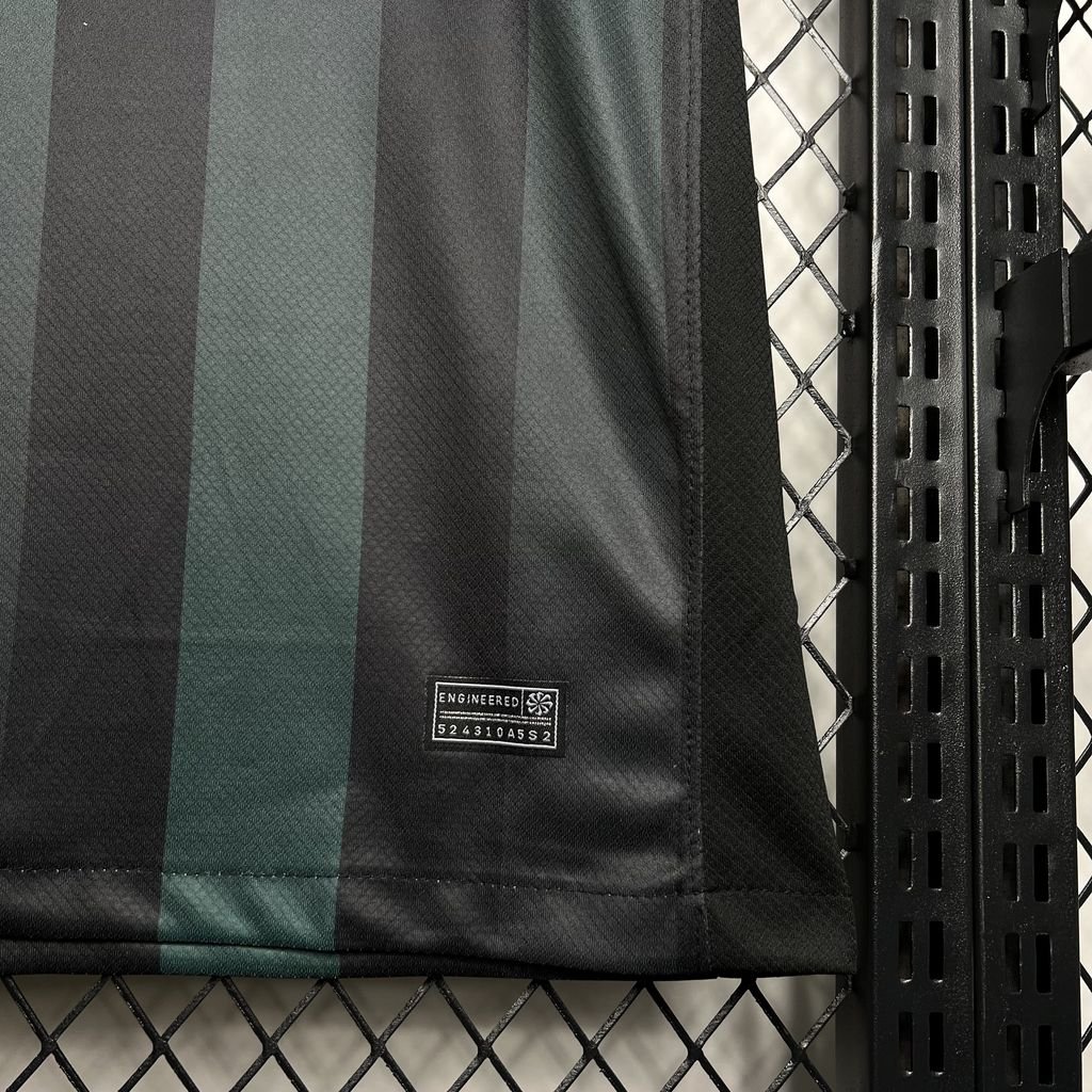 CAMISETA SEGUNDA EQUIPACIÓN WOLFSBURGO 24/25 VERSIÓN FAN - Imagen 5