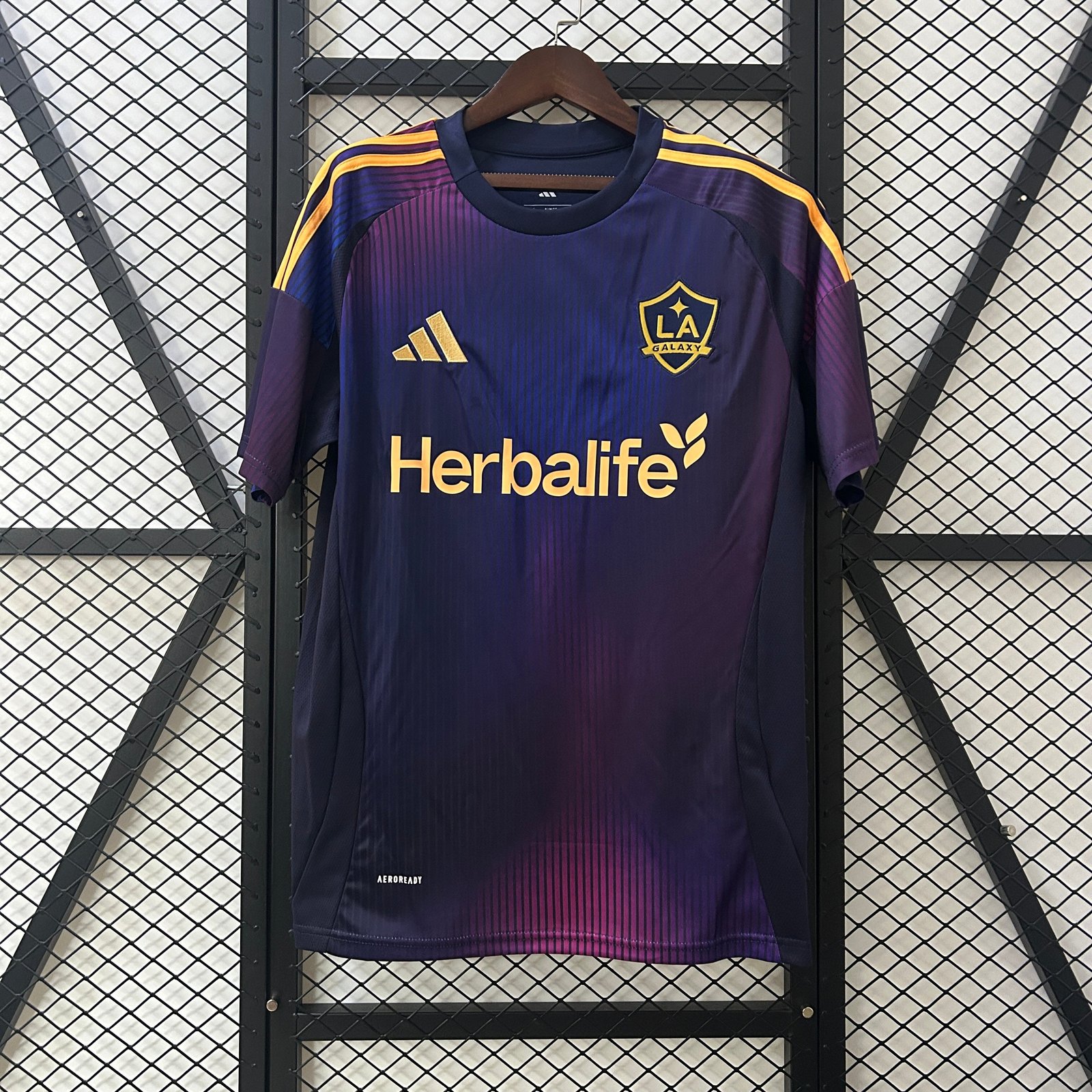 CAMISETA SEGUNDA EQUIPACIÓN LA GALAXY 2025 VERSIÓN FAN