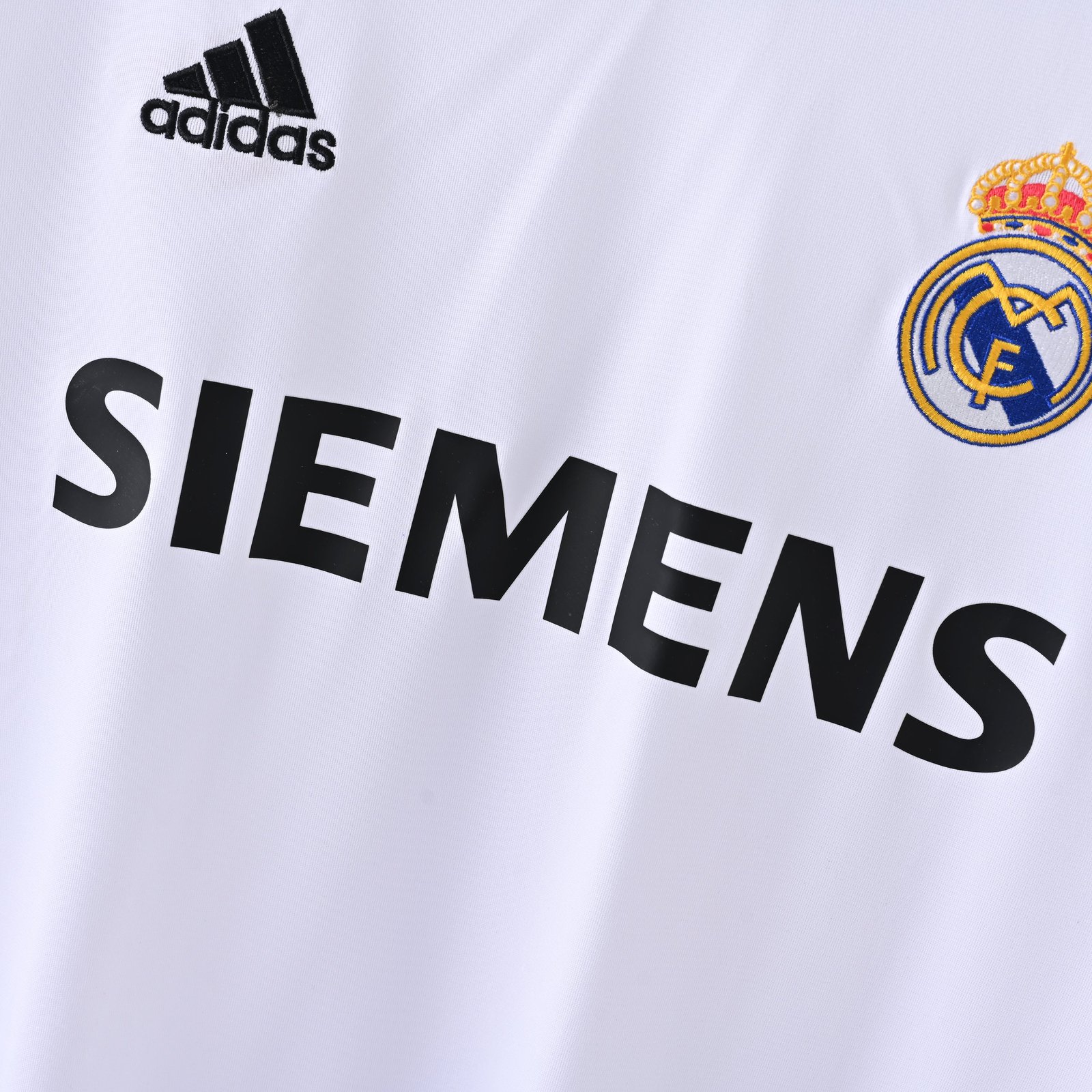 CAMISETA PRIMERA EQUIPACIÓN REAL MADRID 2005/06 - Imagen 6