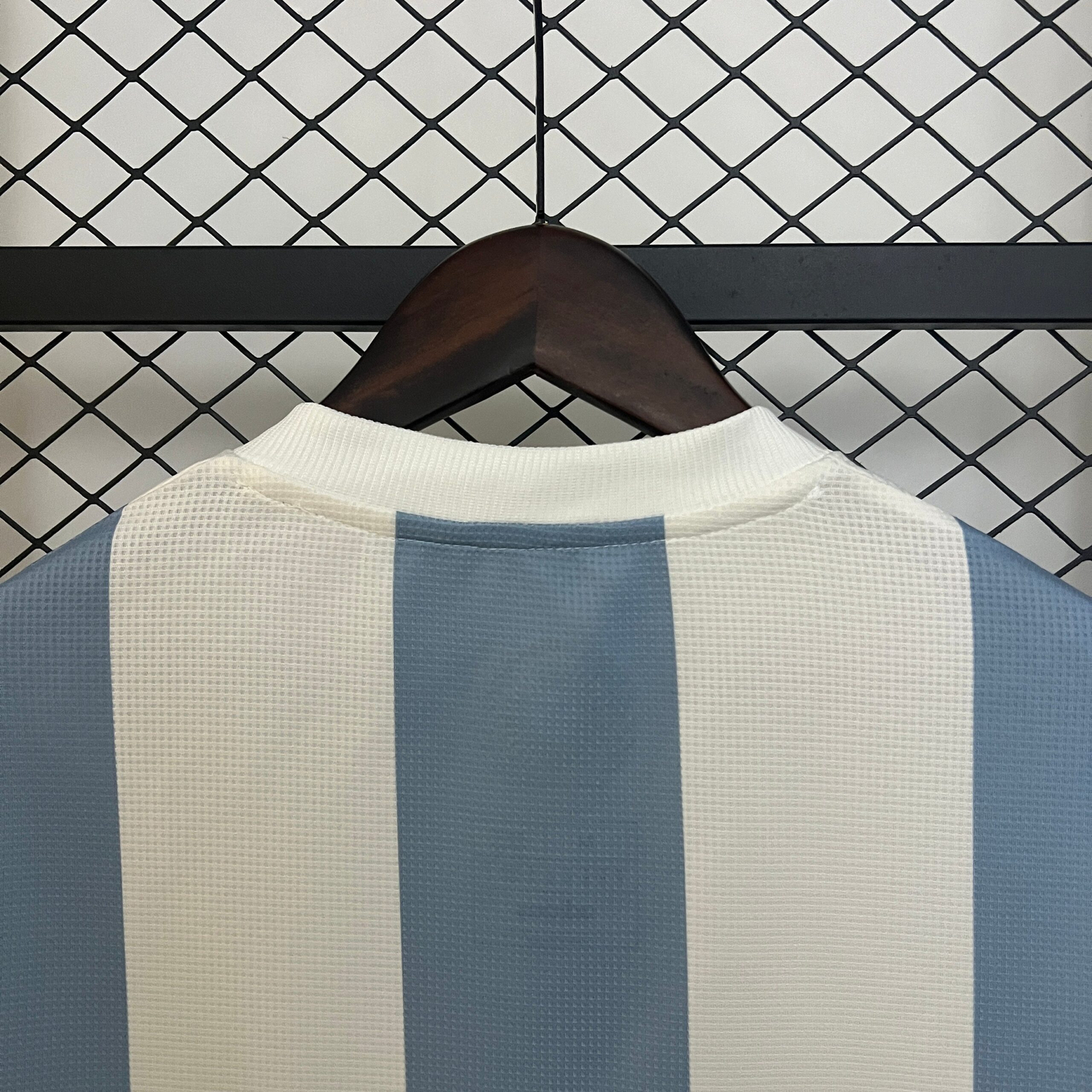 CAMISETA EDICIÓN ESPECIAL ARGENTINA 2024 VERSIÓN FAN - Imagen 9