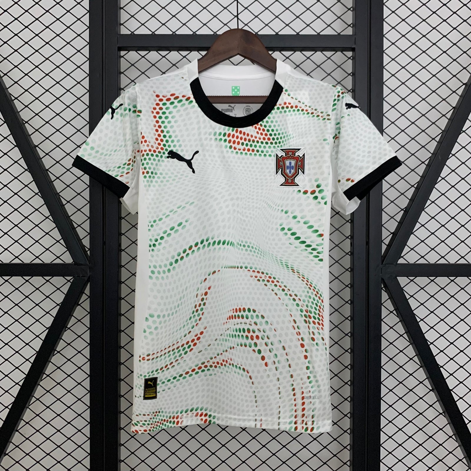 CAMISETA SEGUNDA EQUIPACIÓN PORTUGAL 2025 VERSIÓN FEMENINA