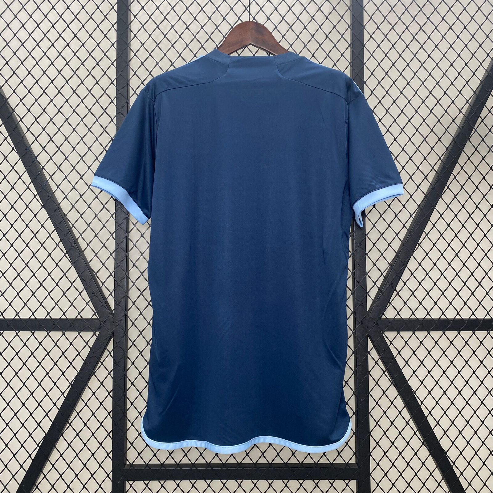 CAMISETA TERCERA EQUIPACIÓN CRUZEIRO 2024 VERSIÓN FAN - Imagen 7