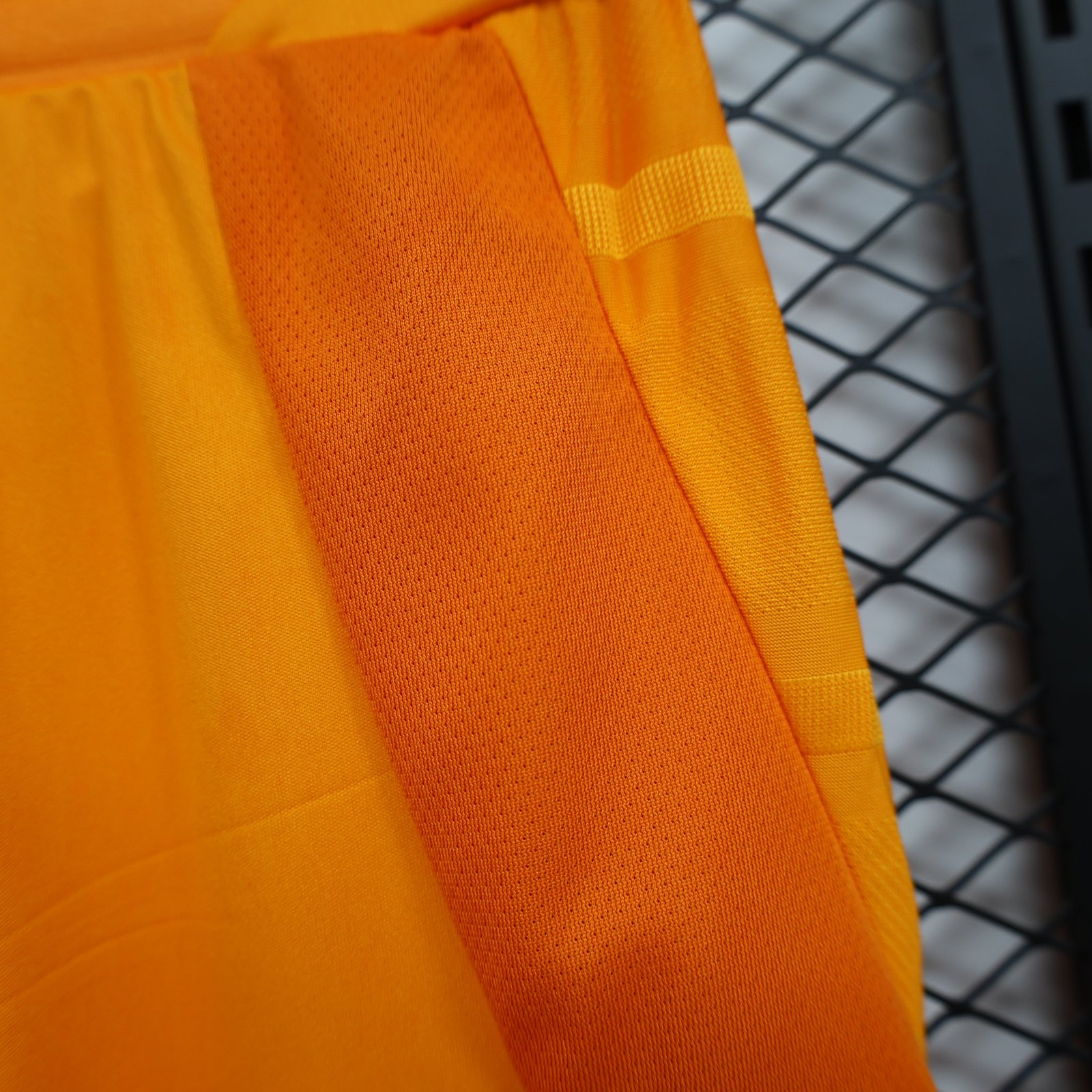 SHORTS SEGUNDA EQUIPACIÓN REAL MADRID 24/25 VERSIÓN JUGADOR - Imagen 4