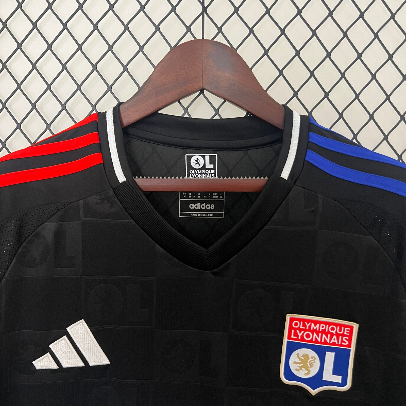 CAMISETA SEGUNDA EQUIPACIÓN LYON 24/25 VERSIÓN FAN - Imagen 2