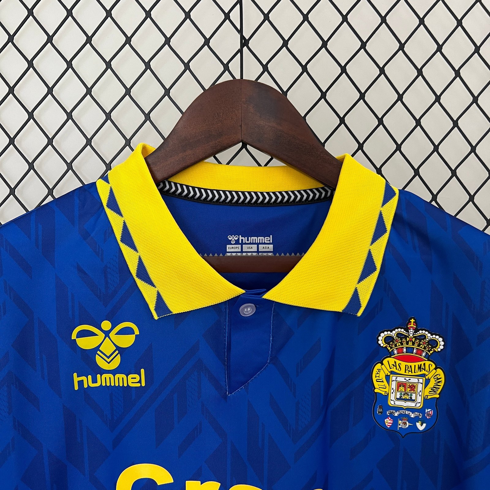 CAMISETA SEGUNDA EQUIPACIÓN U. D. LAS PALMAS 24/25 VERSIÓN FAN - Imagen 2
