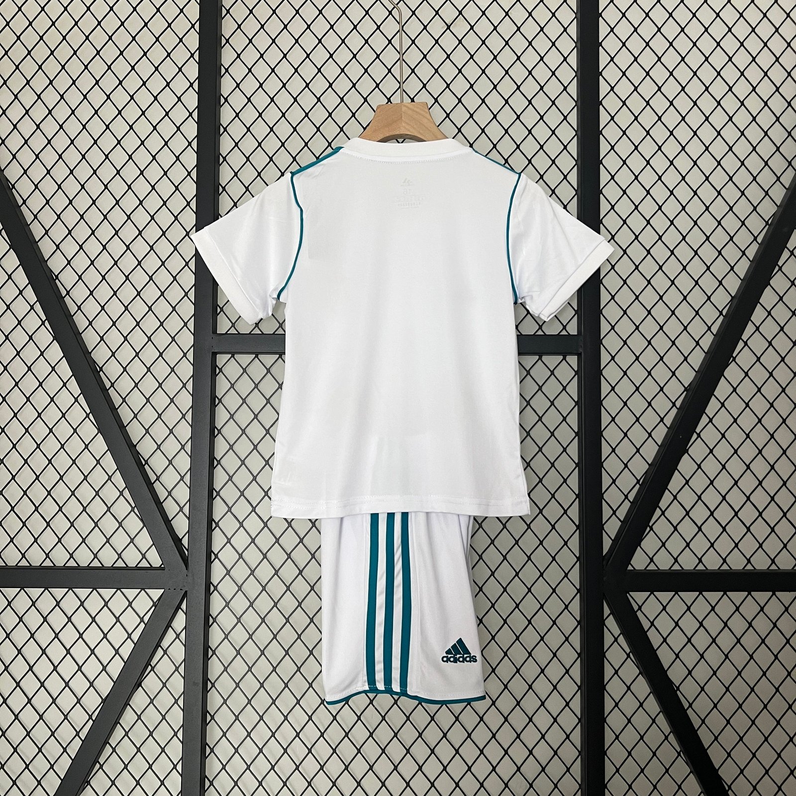 CAMISETA PRIMERA EQUIPACIÓN REAL MADRID 2017/18 INFANTIL - Imagen 9