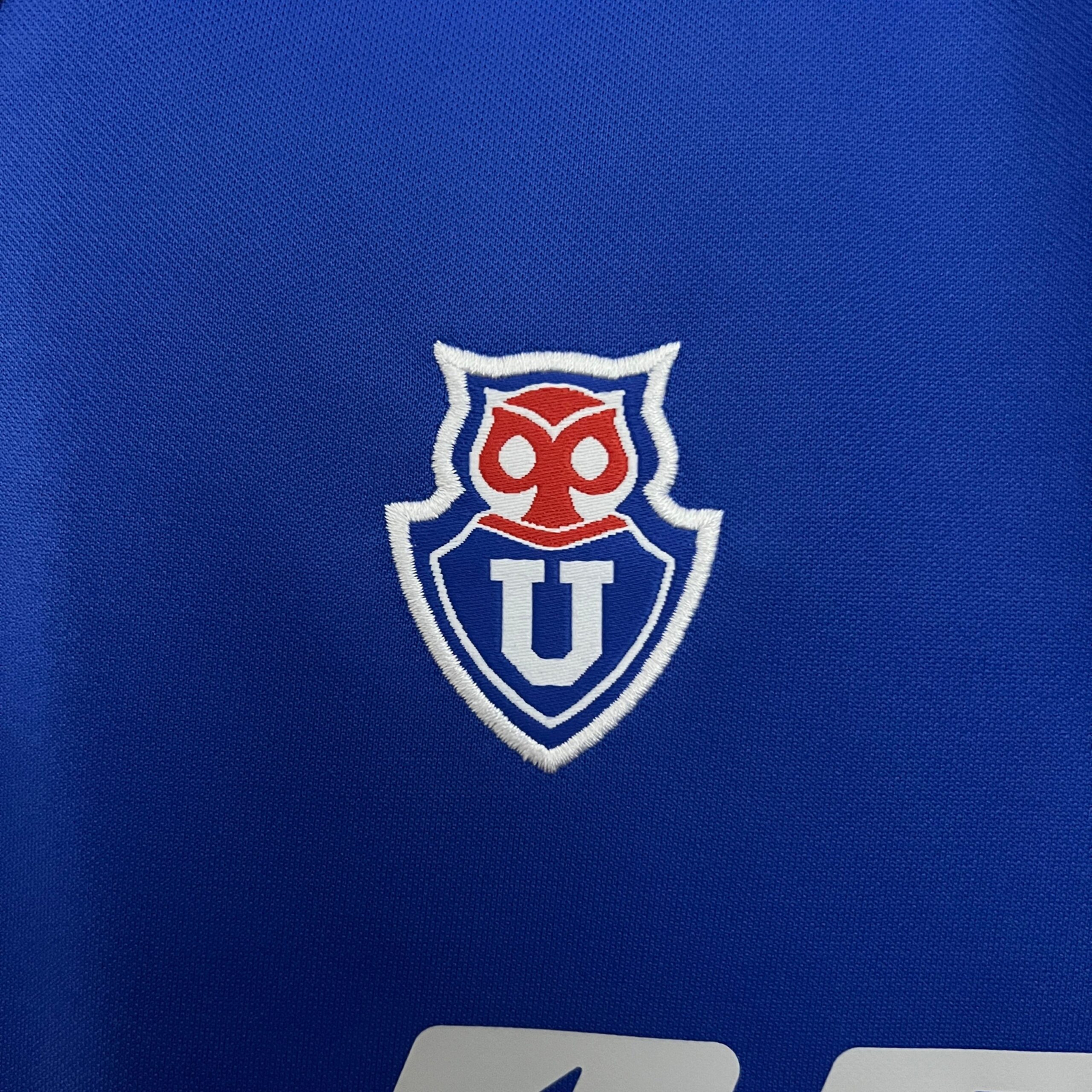 CAMISETA PRIMERA EQUIPACIÓN U. DE CHILE 2025 VERSIÓN FEMENINA - Imagen 3