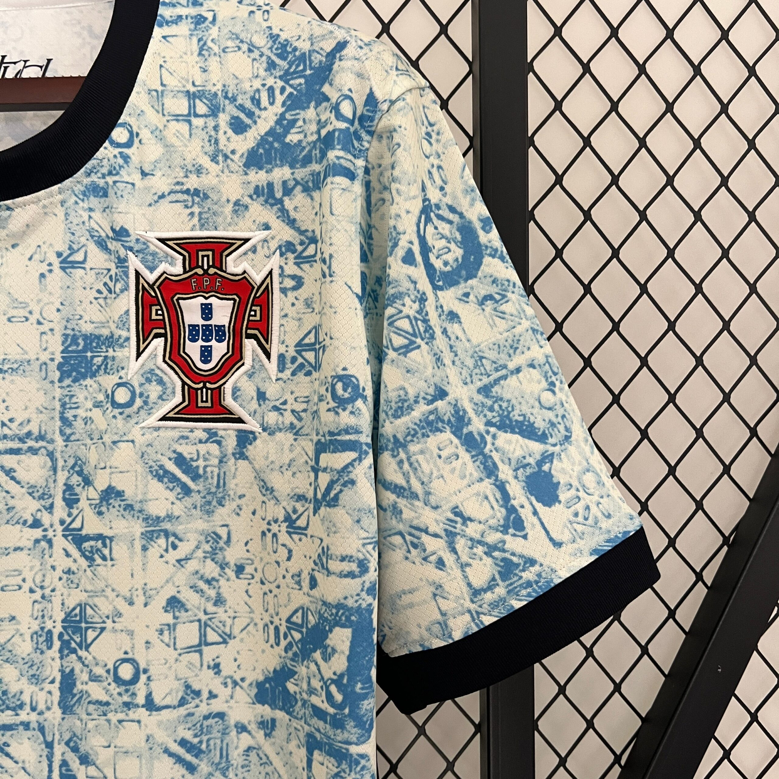 CAMISETA SEGUNDA EQUIPACIÓN PORTUGAL 2024 VERSIÓN FAN - Imagen 5