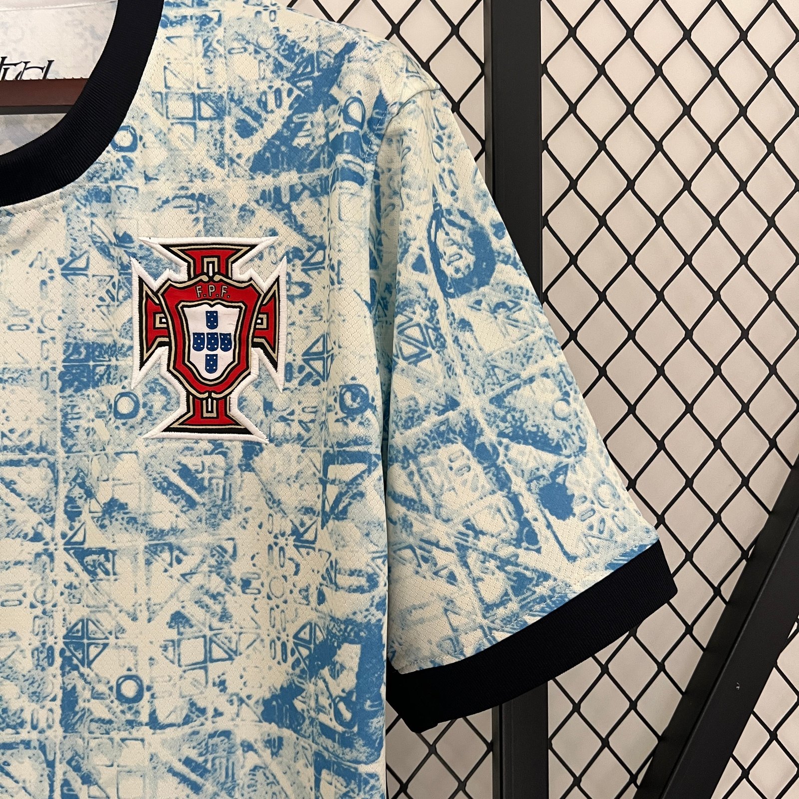 CAMISETA SEGUNDA EQUIPACIÓN PORTUGAL 2024 VERSIÓN FAN - Imagen 5