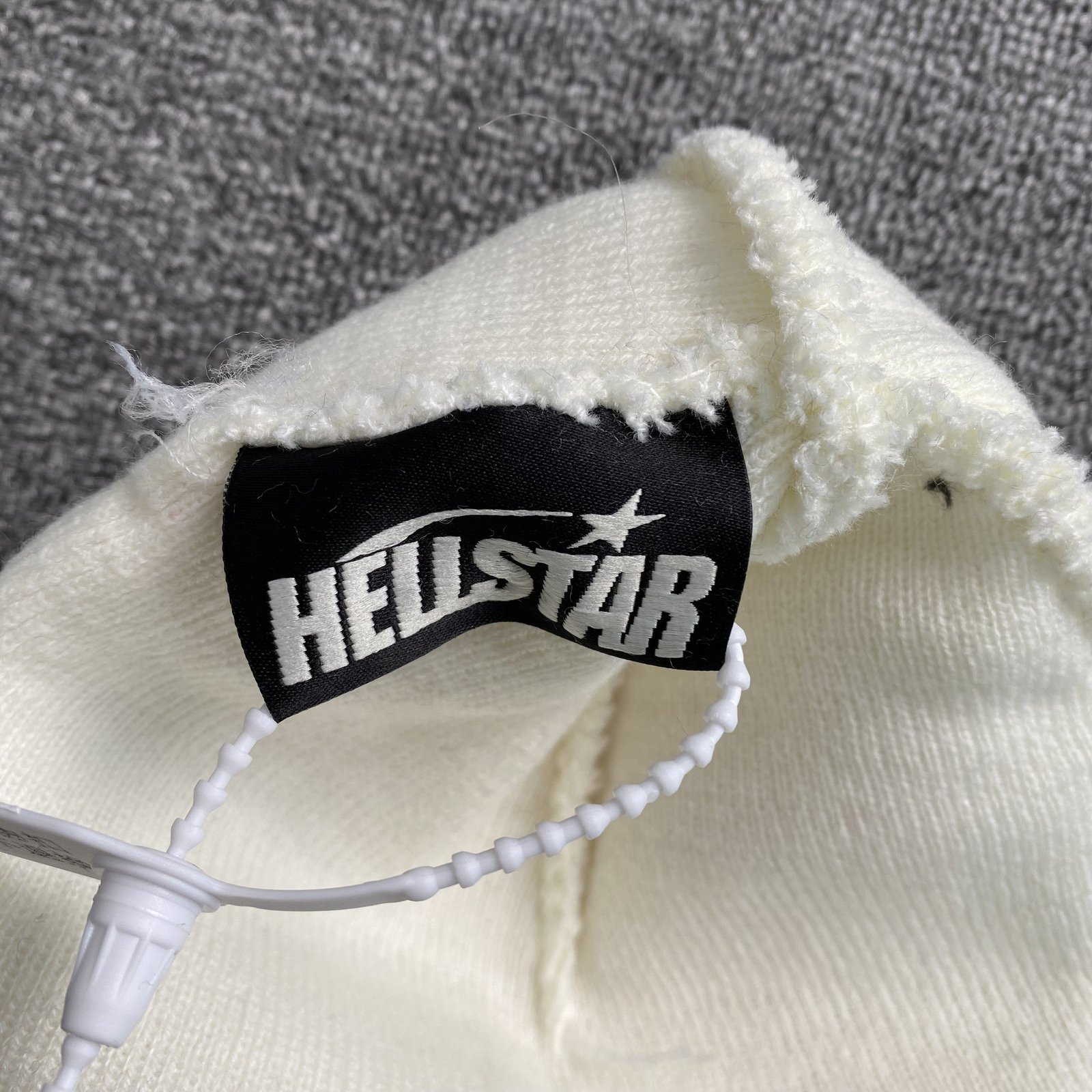 HELLSTAR STUDIOS SAMPLE BEANIE HAT - Imagen 10