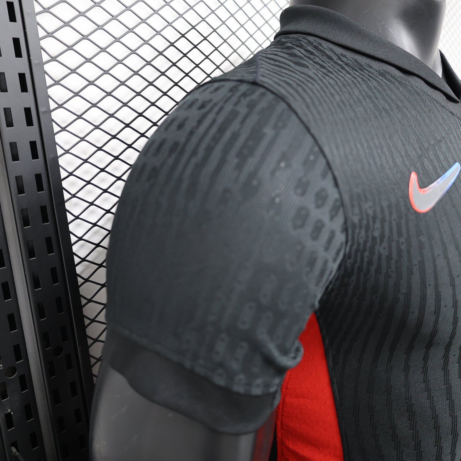 CAMISETA SEGUNDA EQUIPACIÓN BARCELONA 24/25 VERSIÓN JUGADOR - Imagen 3