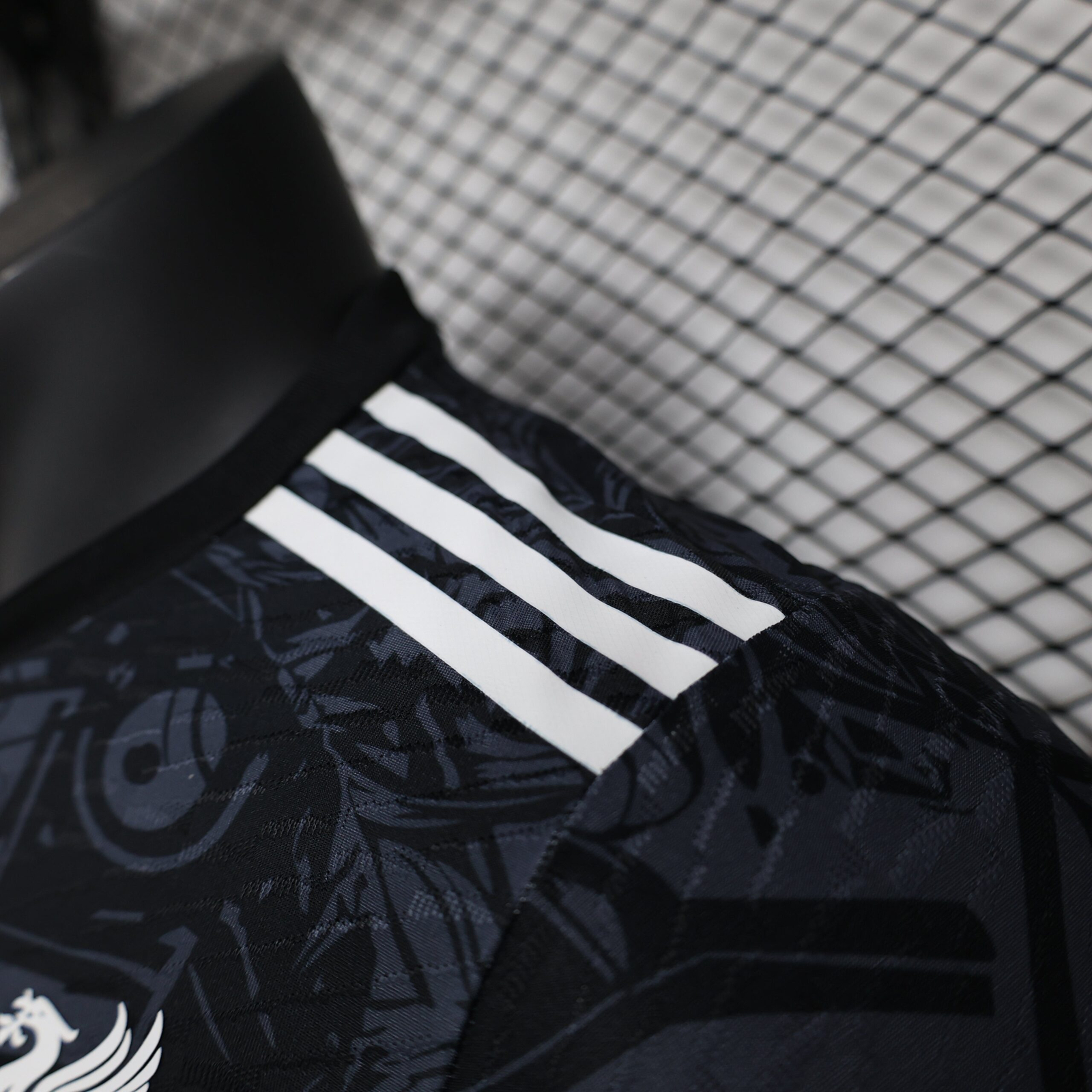 CAMISETA CONCEPTO LIVERPOOL 24/25 VERSIÓN JUGADOR - Imagen 6