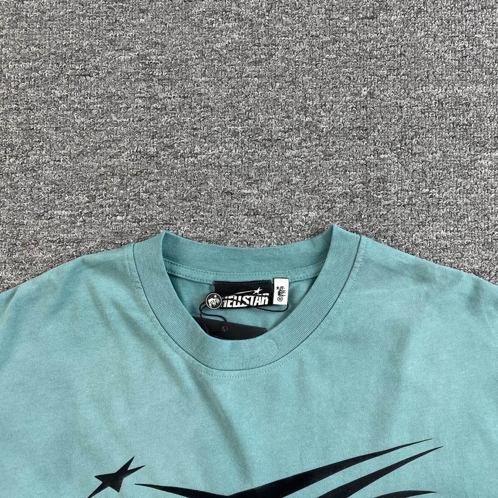 HELLSTAR GEL SPORTS LOGO TEE - Imagen 2