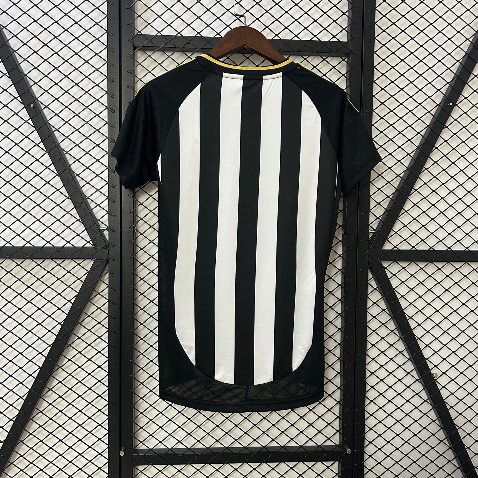 CAMISETA PRIMERA EQUIPACIÓN ATLÉTICO MINEIRO 2025 VERSIÓN FEMENINA - Imagen 7
