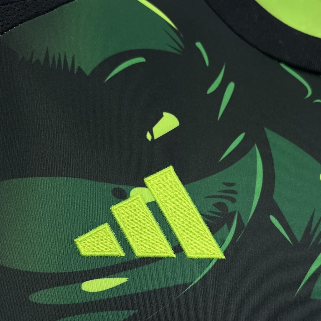 CAMISETA CONCEPTO REAL MADRID 24/25 VERSIÓN FAN - Imagen 4