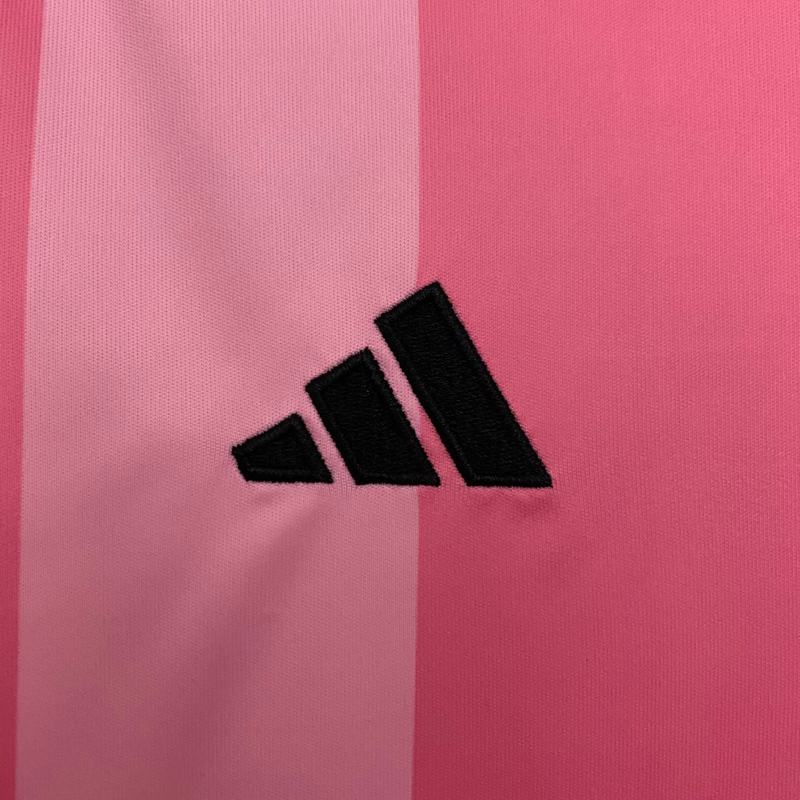 CAMISETA PRIMERA EQUIPACIÓN INTER DE MIAMI 2025 VERSIÓN FEMENINA - Imagen 3