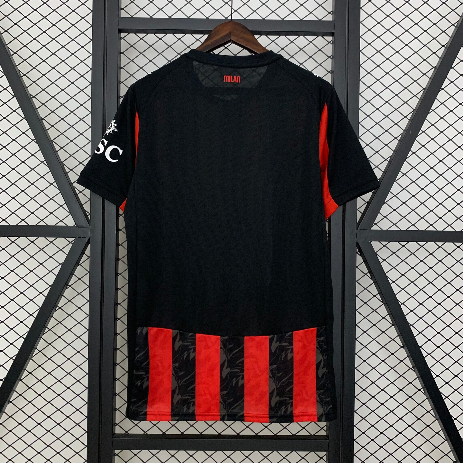 CAMISETA PRIMERA EQUIPACIÓN AC MILAN 25/26 VERSIÓN FAN - Imagen 9