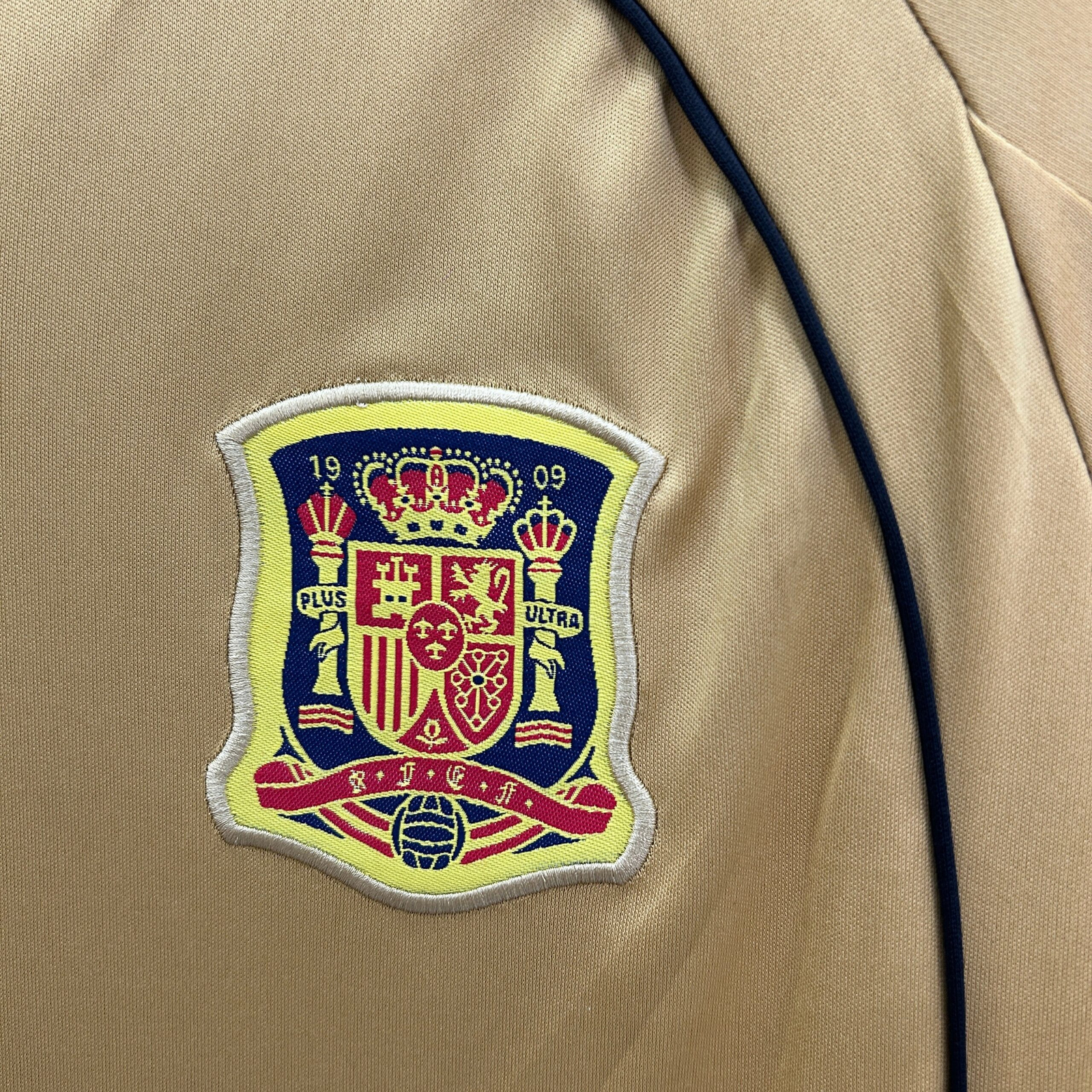CAMISETA SEGUNDA EQUIPACIÓN ESPAÑA 2008 - Imagen 4