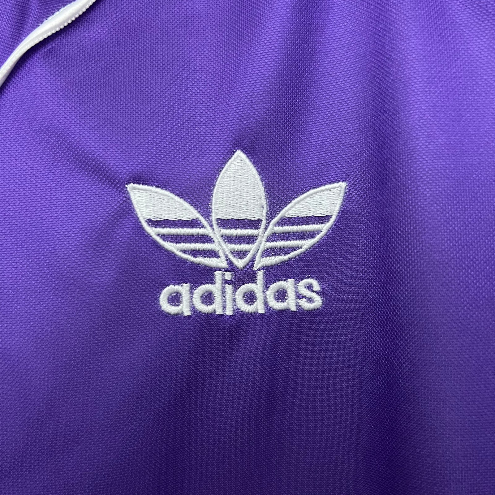 CAMISETA SEGUNDA EQUIPACIÓN REAL MADRID 1984/85 - Imagen 3