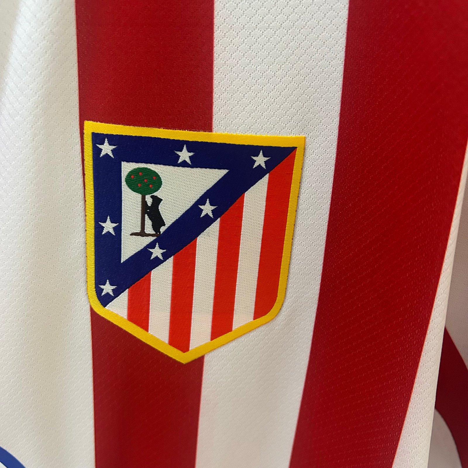 CAMISETA PRIMERA EQUIPACIÓN ATLÉTICO DE MADRID 25/26 VERSIÓN FAN - Imagen 4