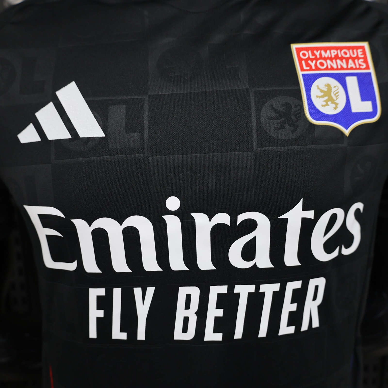 CAMISETA SEGUNDA EQUIPACIÓN LYON 24/25 VERSIÓN JUGADOR - Imagen 2