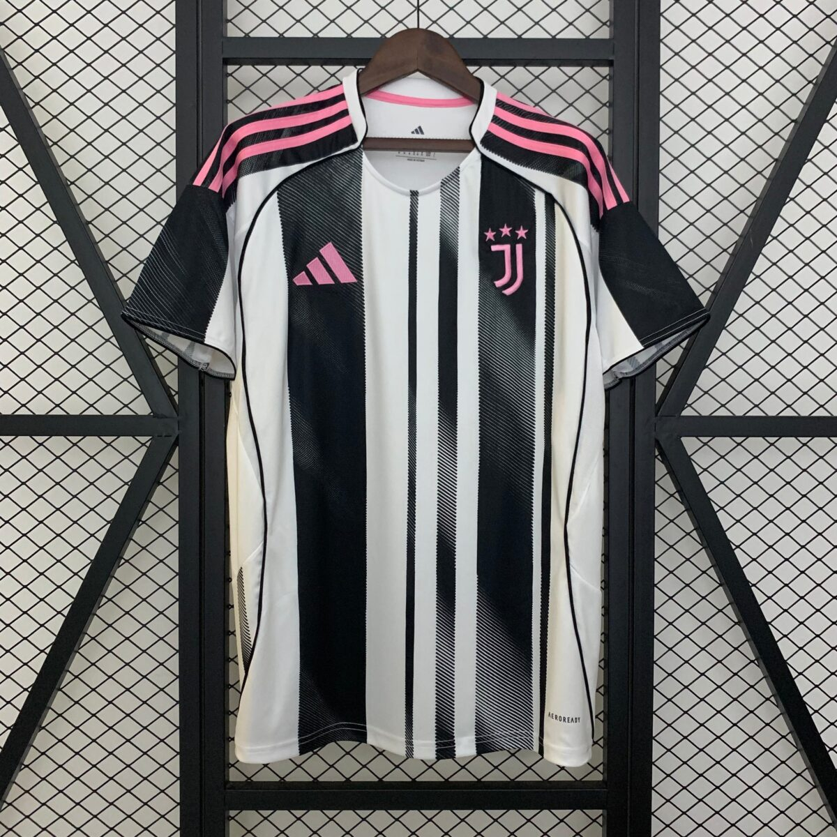 CAMISETA PRIMERA EQUIPACIÓN JUVENTUS 25/26 VERSIÓN FAN