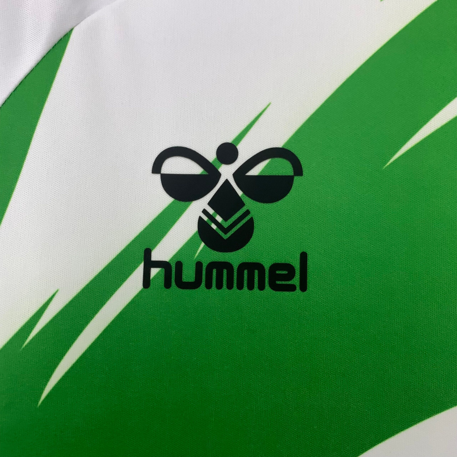 CAMISETA EDICIÓN ESPECIAL REAL BETIS x NARUTO 24/25 VERSIÓN FAN - Imagen 3