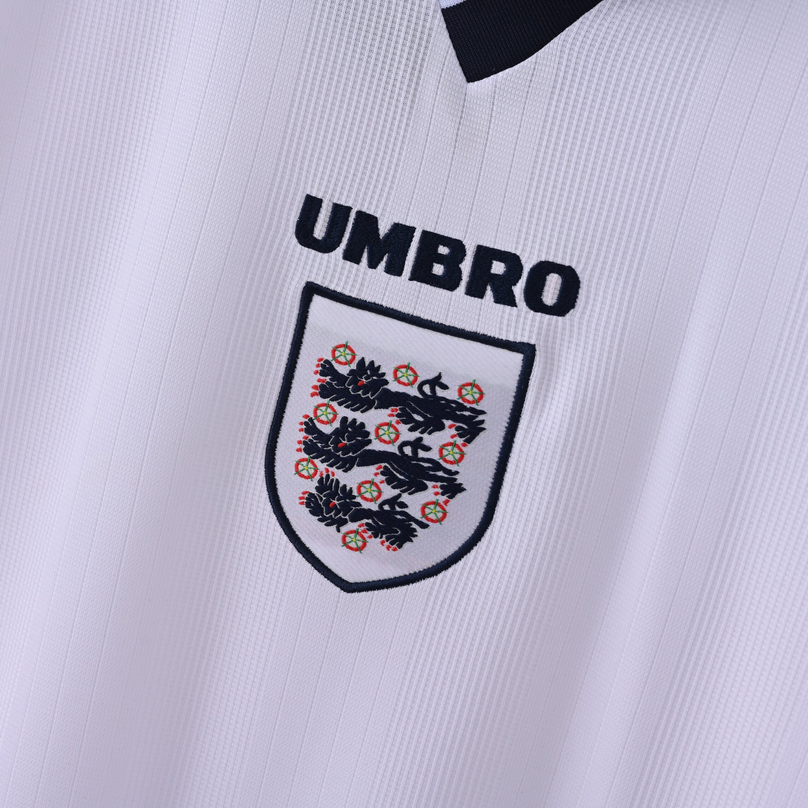 CAMISETA PRIMERA EQUIPACIÓN INGLATERRA 1996 - Imagen 3
