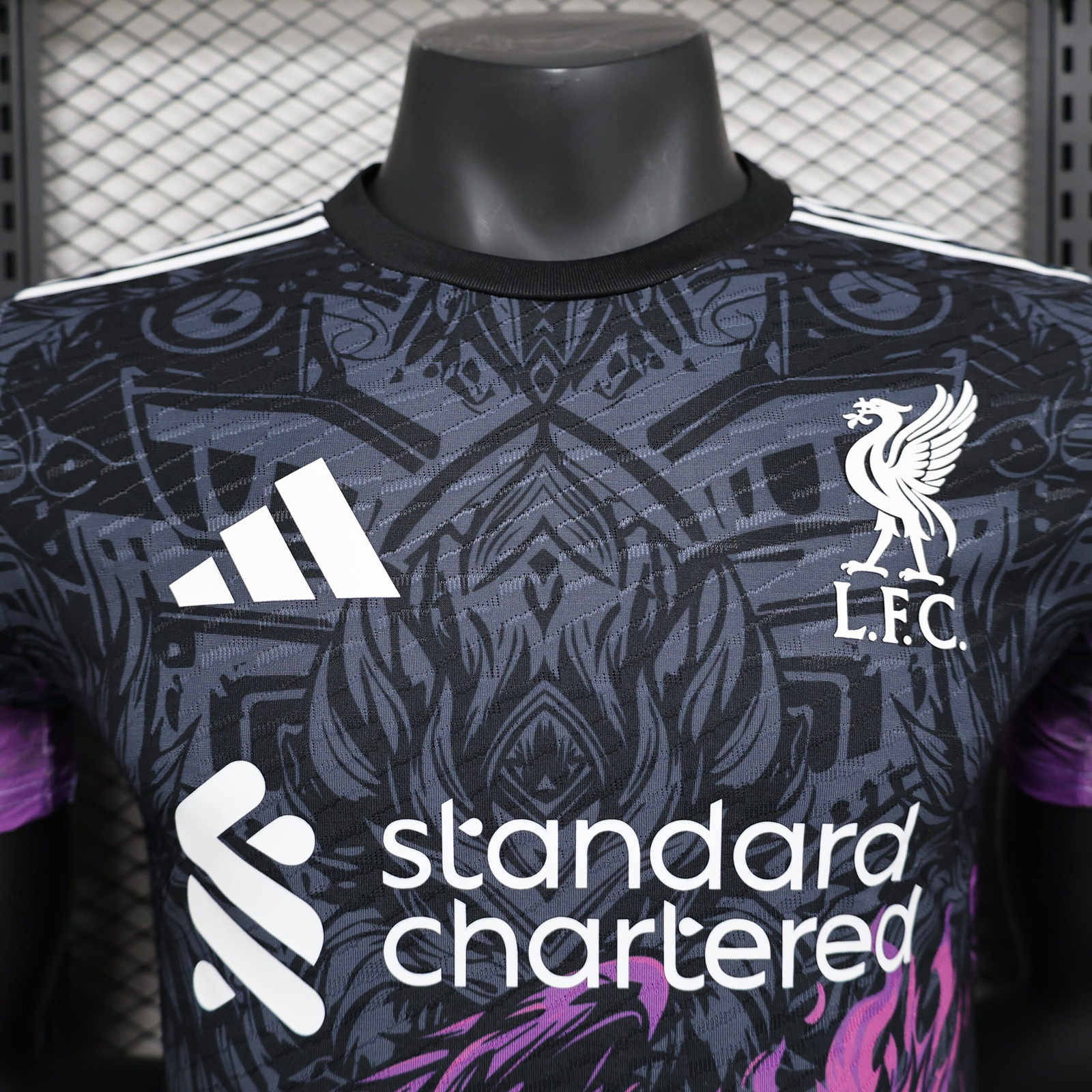 CAMISETA CONCEPTO LIVERPOOL 24/25 VERSIÓN JUGADOR - Imagen 2