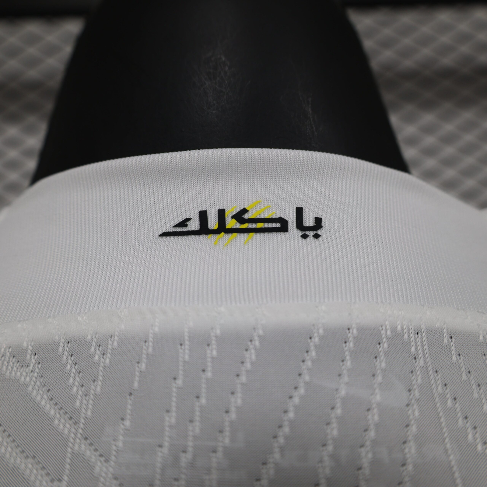CAMISETA SEGUNDA EQUIPACIÓN AL ITTIHAD 24/25 VERSIÓN JUGADOR - Imagen 9