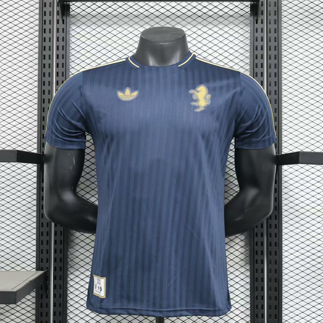POLERA DE SALIDA JUVENTUS 24/25 VERSIÓN JUGADOR