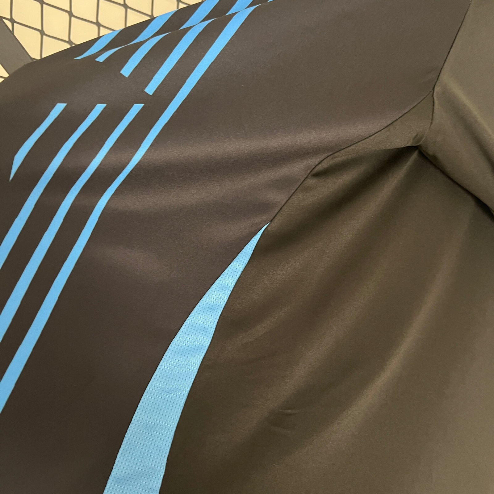 CAMISETA ENTRENAMIENTO ARGENTINA 2024 VERSIÓN FAN - Imagen 5