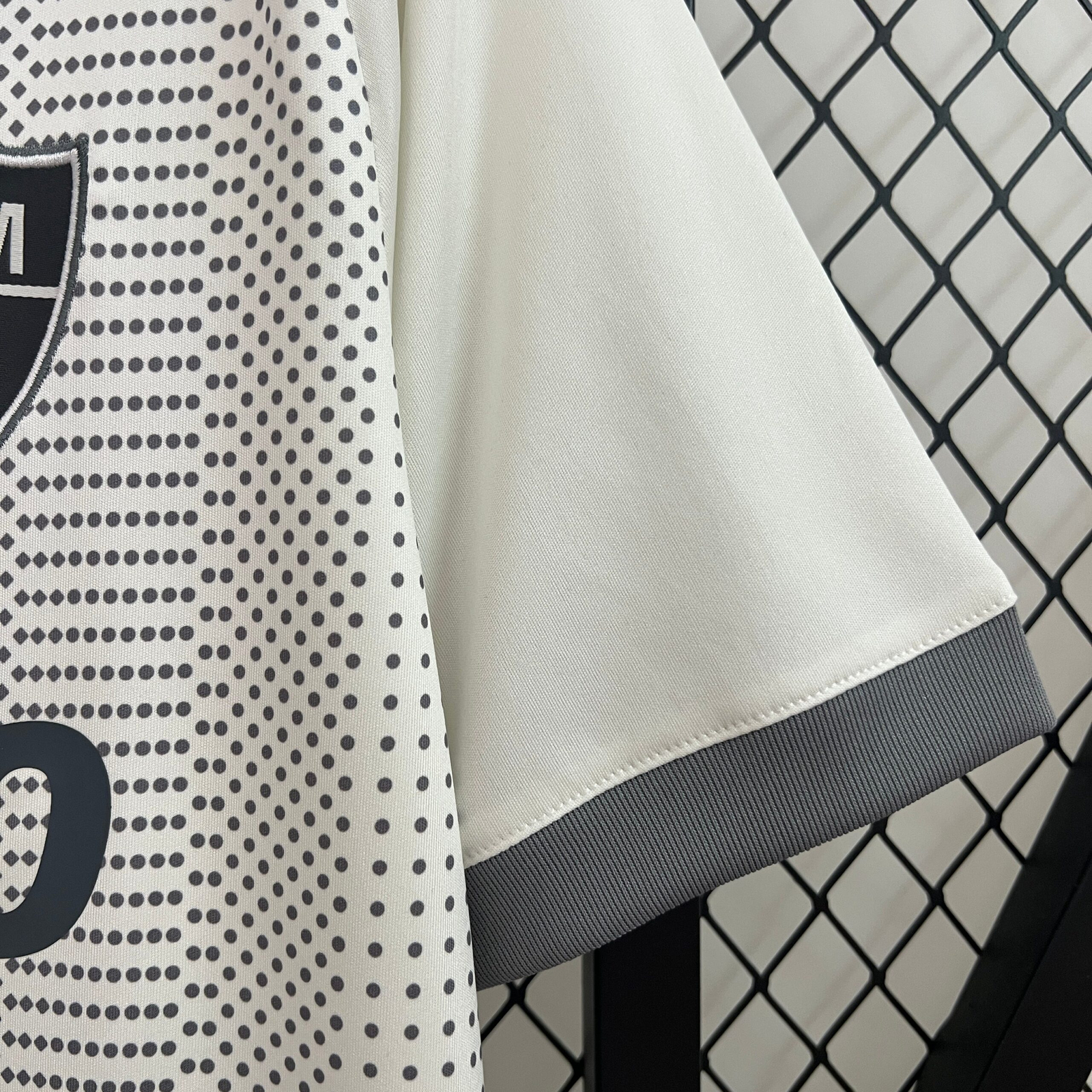 CAMISETA SEGUNDA EQUIPACIÓN ATLÉTICO MINEIRO 2024 VERSIÓN FAN - Imagen 5