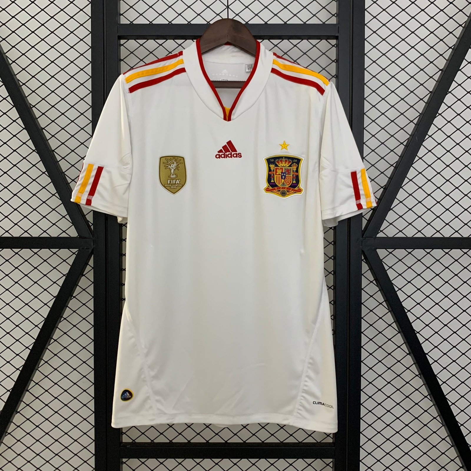 CAMISETA SEGUNDA EQUIPACIÓN ESPAÑA 2011