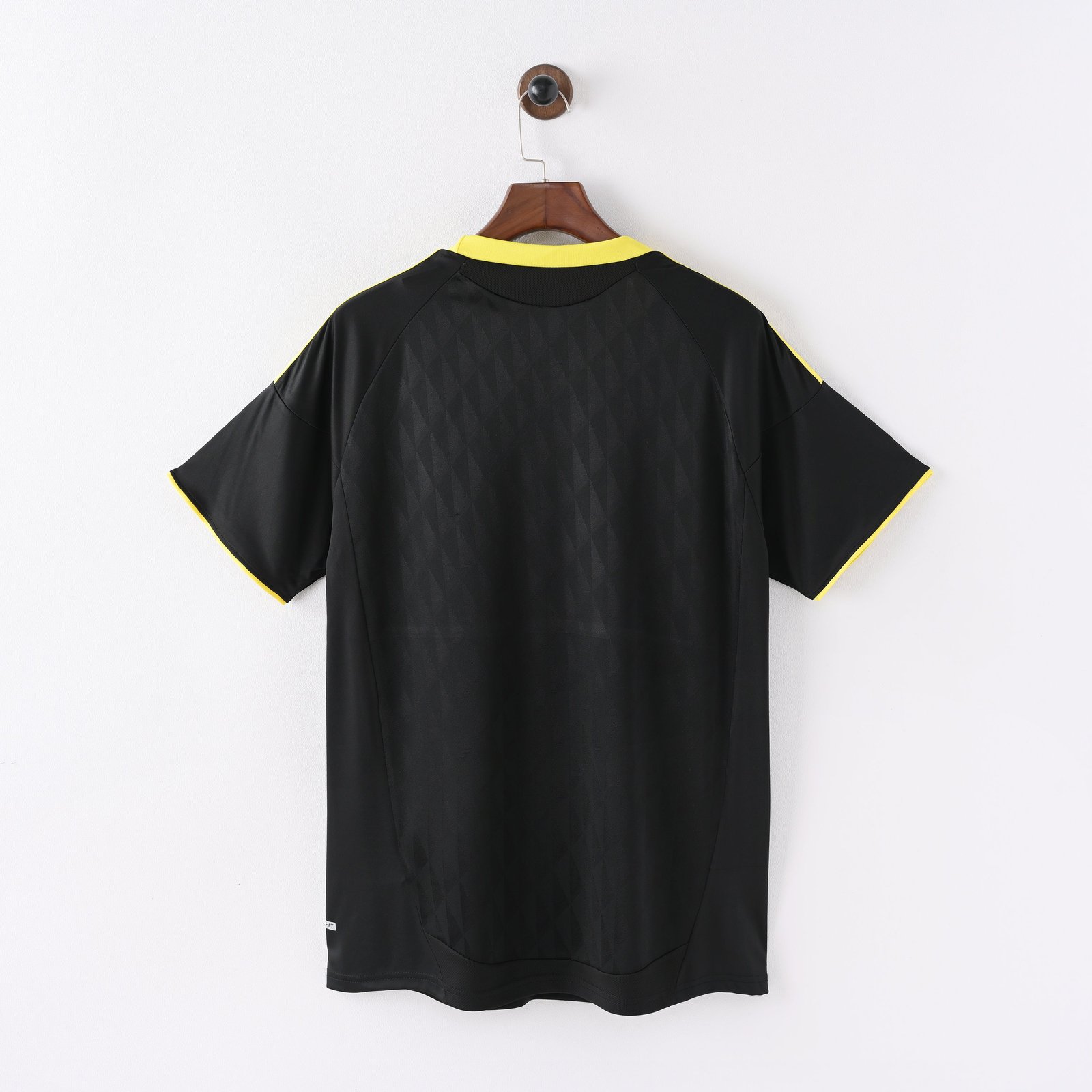 CAMISETA TERCERA EQUIPACIÓN LIVERPOOL 2010/11 - Imagen 10