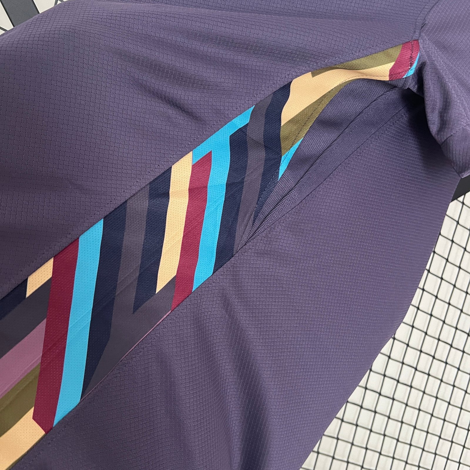 CAMISETA SEGUNDA EQUIPACIÓN INGLATERRA 2024 VERSIÓN FEMENINA - Imagen 6