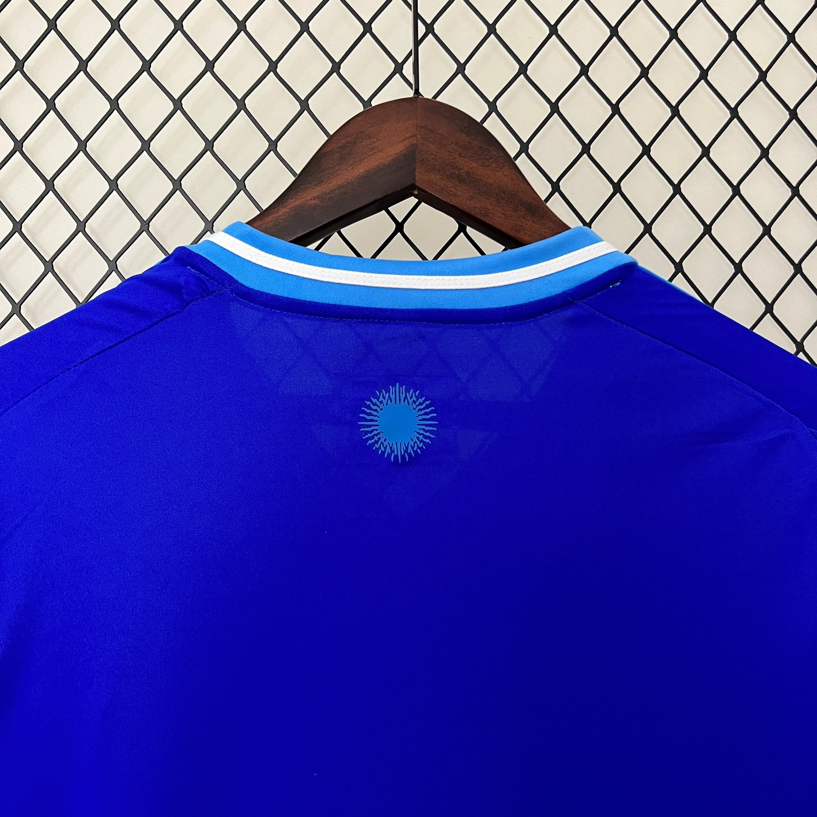 CAMISETA SEGUNDA EQUIPACIÓN ARGENTINA 2024 VERSIÓN FAN - Imagen 9