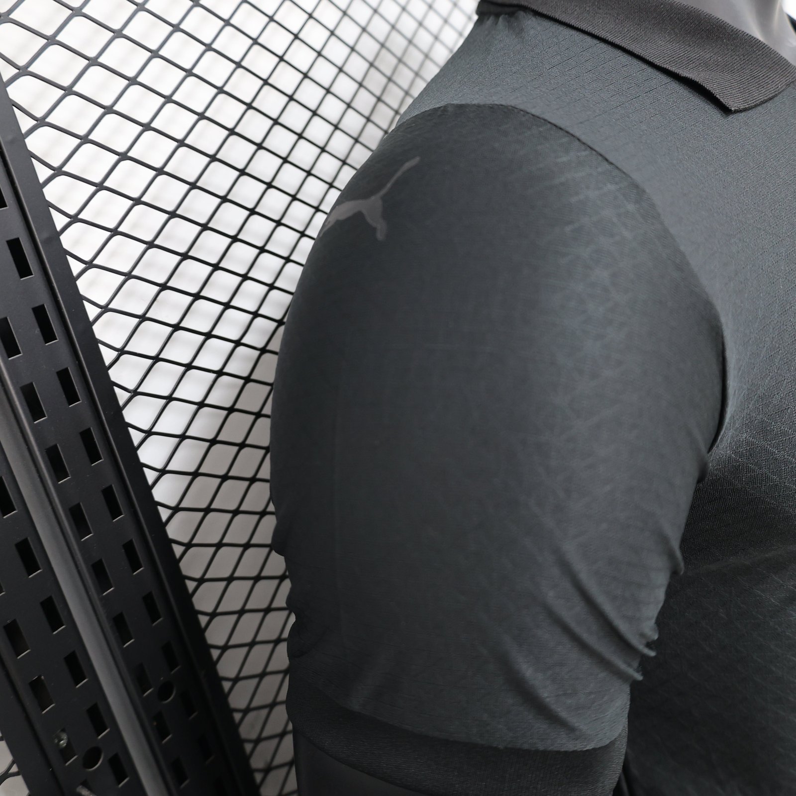 CAMISETA EDICIÓN ESPECIAL AC MILAN 24/25 VERSIÓN JUGADOR - Imagen 4