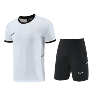 CONJUNTO DE ENTRENAMIENTO NIKE