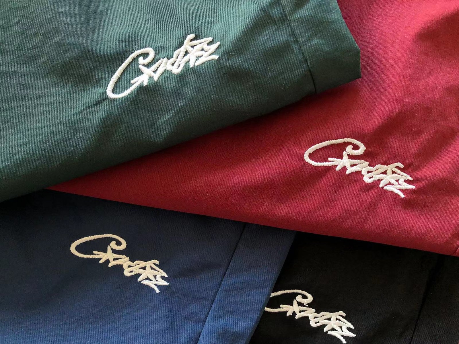 DEALA KNIT SHORTS CORTEIZ - Imagen 2