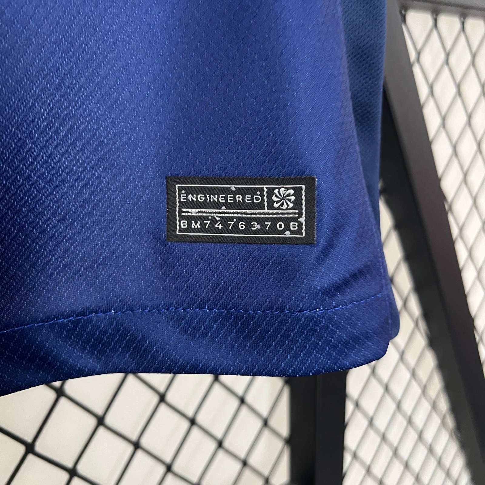 CAMISETA PRIMERA EQUIPACIÓN BARCELONA 24/25 VERSIÓN FEMENINA - Imagen 7