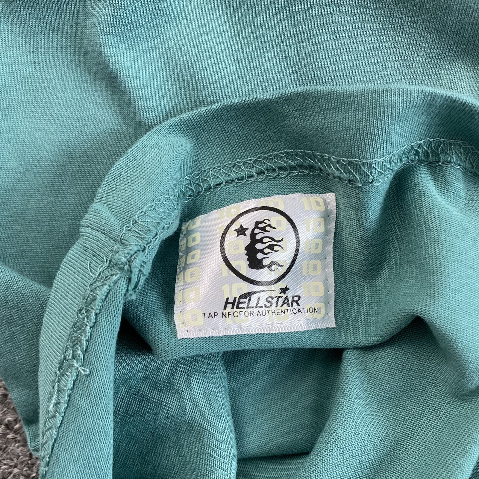 HELLSTAR GEL SPORTS LOGO TEE - Imagen 8