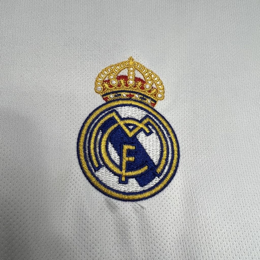 CAMISETA CONCEPTO REAL MADRID 24/25 VERSIÓN FAN - Imagen 4