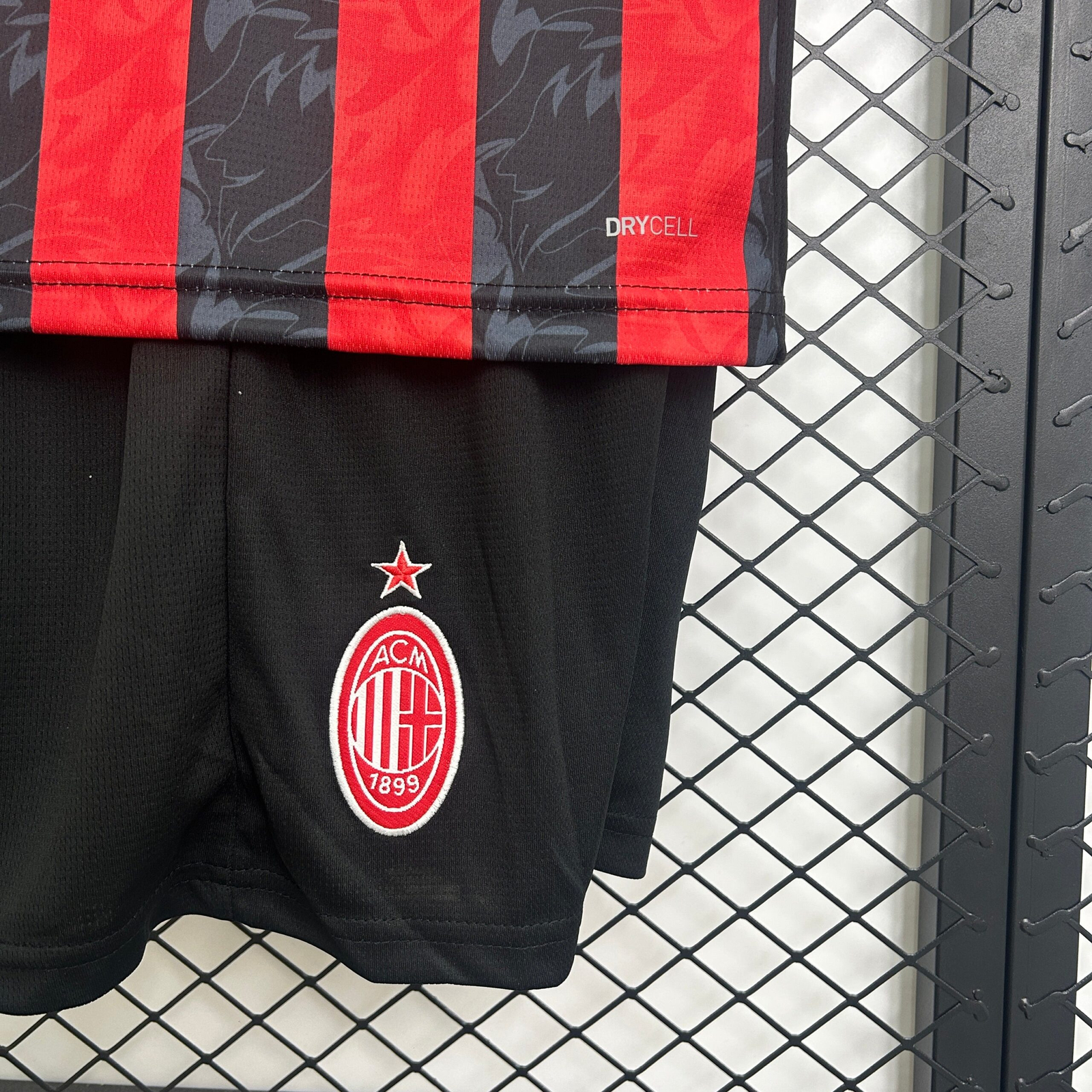 CAMISETA PRIMERA EQUIPACIÓN AC MILAN 25/26 VERSIÓN INFANTIL - Imagen 5