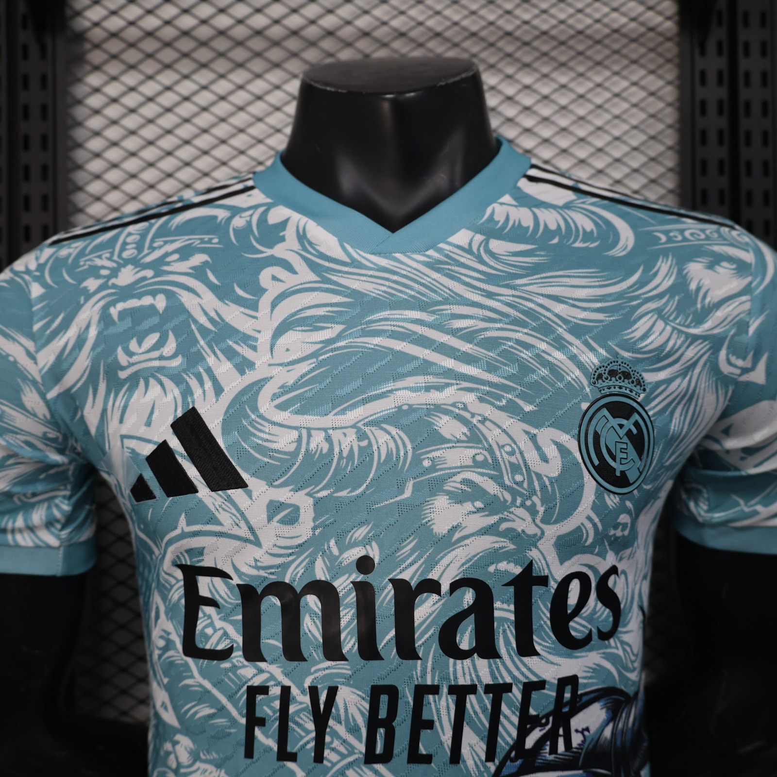 CAMISETA CONCEPTO REAL MADRID 24/25 VERSIÓN JUGADOR - Imagen 2